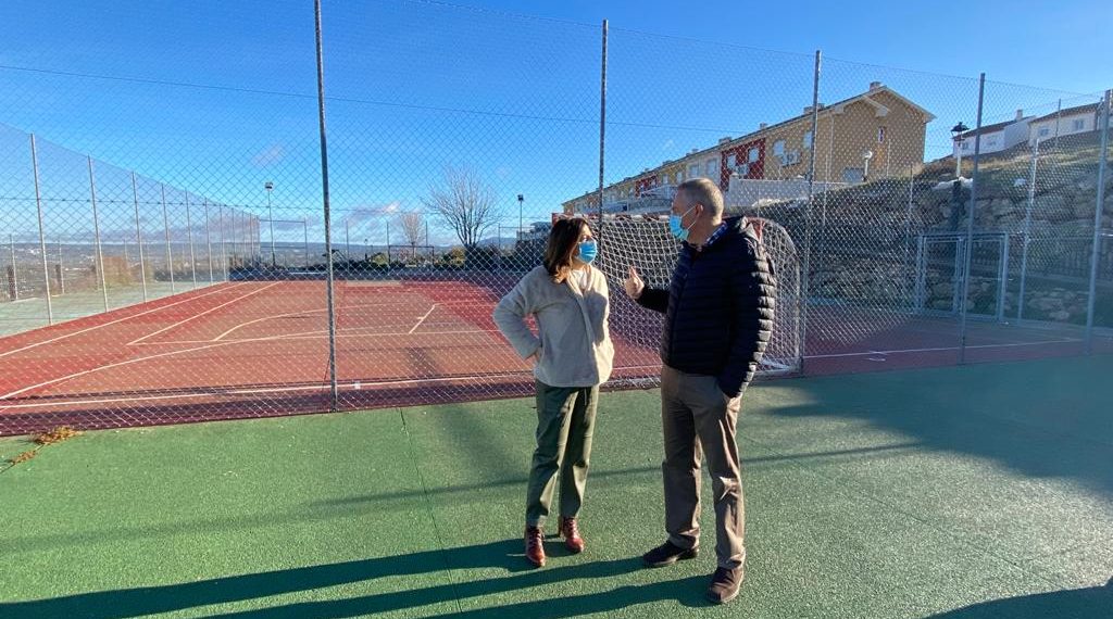 EL AYUNTAMIENTO INVIERTE EN MEJORAR LAS INSTALACIONES DEPORTIVAS DE LA URBANIZACIÓN DE ‘LA TORRECILLA’