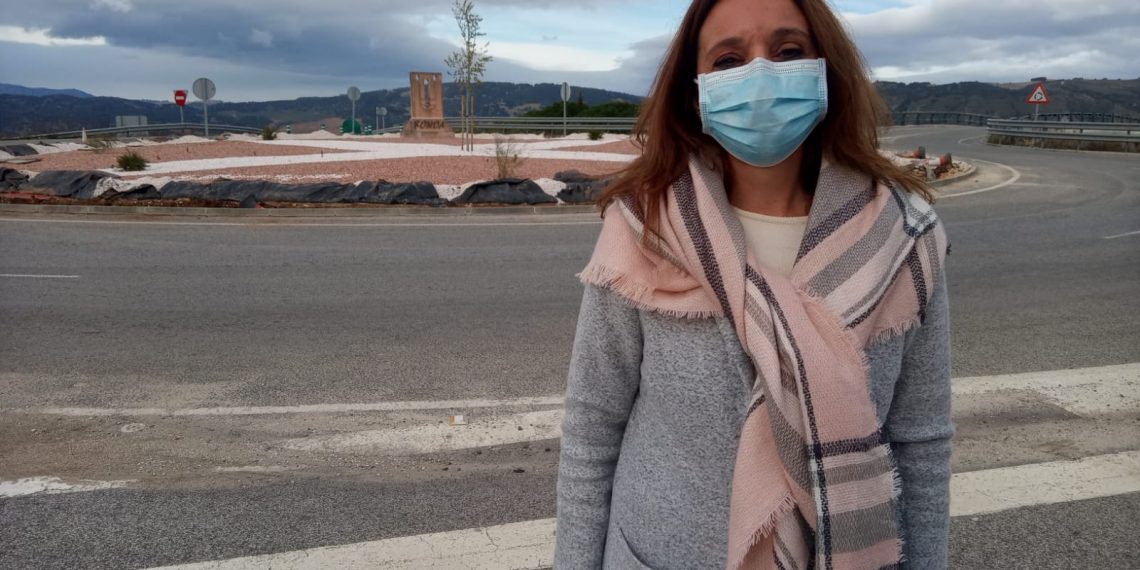 EL AYUNTAMIENTO MEJORA LA ILUMINACIÓN DE LAS DOS ROTONDAS DE ENTRADA A RONDA POR LA BARRIADA DE LA DEHESA