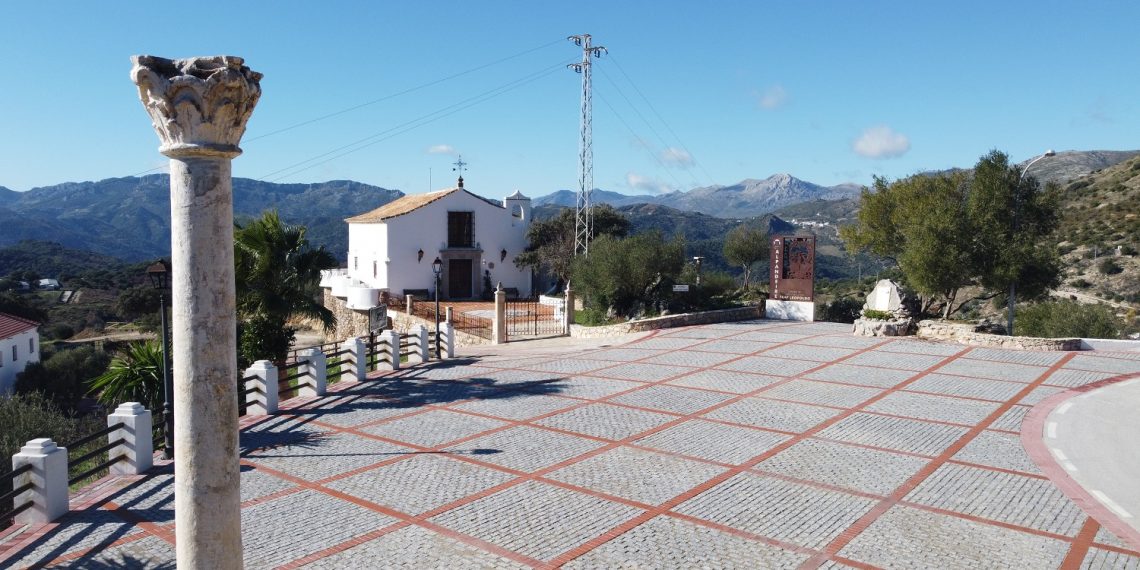 ALPANDEIRE ACONDICIONÓ EL EXTERIOR DEL CENTRO DE FRAY LEOPOLDO