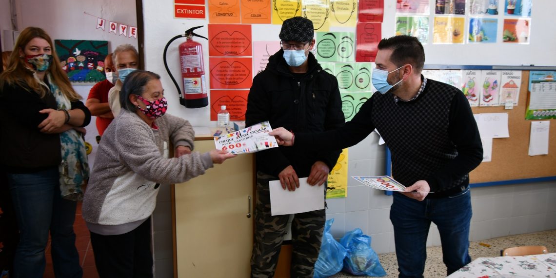 CARTAJIMA CONCEDE AYUDAS ECONÓMICAS A FAMILIAS CON HIJOS