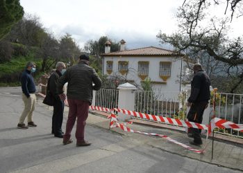 GENALGUACIL REALIZA MEJORAS EN CALLE LOMILLA Y AVENIDA ESTEPONA
