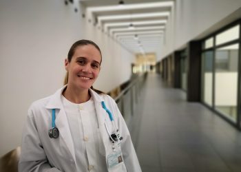 La médica de Urgencias del Hospital de Ronda Rocío Lorenzo recibe el premio al Mejor Expediente MIR 2020 de Medicina Familiar y Comunitaria