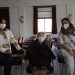 DOLORES, DE 99 AÑOS, SE CONVIERTE EN LA PRIMERA VACUNADA EN RONDA CONTRA LA COVID-19