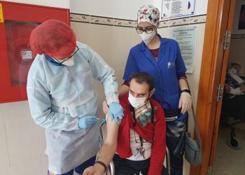 Asprodisis concluye el proceso de vacunación frente al coronavirus tras recibir la segunda dosis