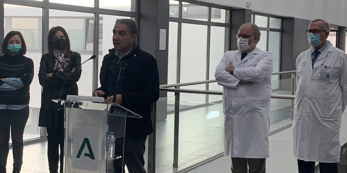 EL CONSEJERO DE LA PRESIDENCIA DE LA JUNTA DE ANDALUCÍA INAUGURA LA NUEVA UCI DEL HOSPITAL DE RONDA