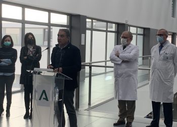 EL CONSEJERO DE LA PRESIDENCIA DE LA JUNTA DE ANDALUCÍA INAUGURA LA NUEVA UCI DEL HOSPITAL DE RONDA