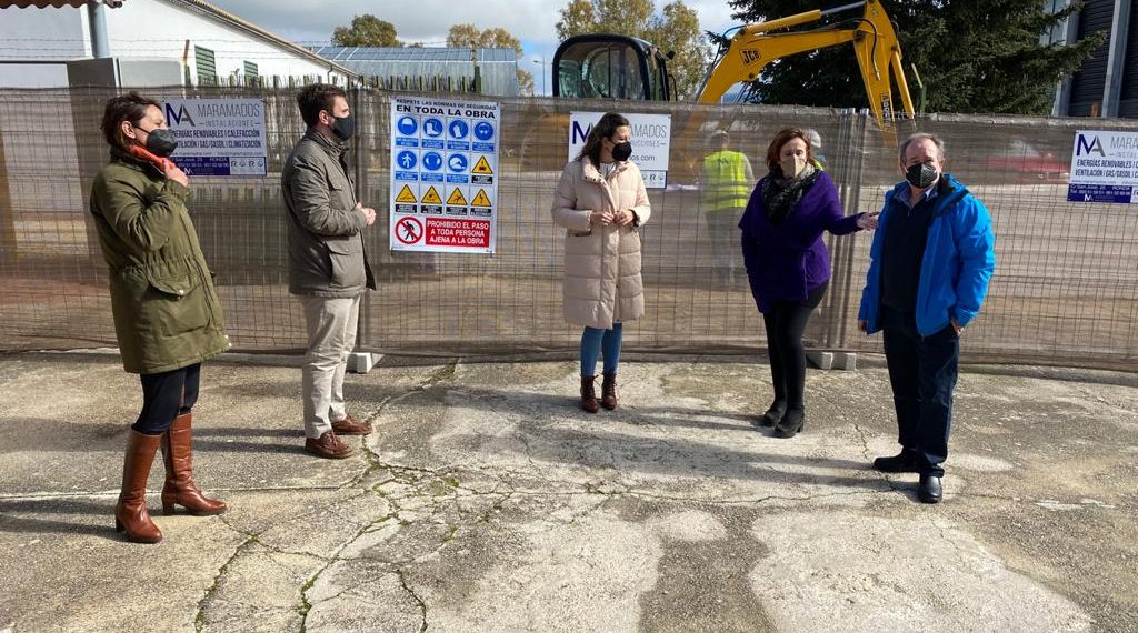 LA ALCALDESA VISITA LAS OBRAS JUNTO AL IES RODRÍGUEZ DELGADO