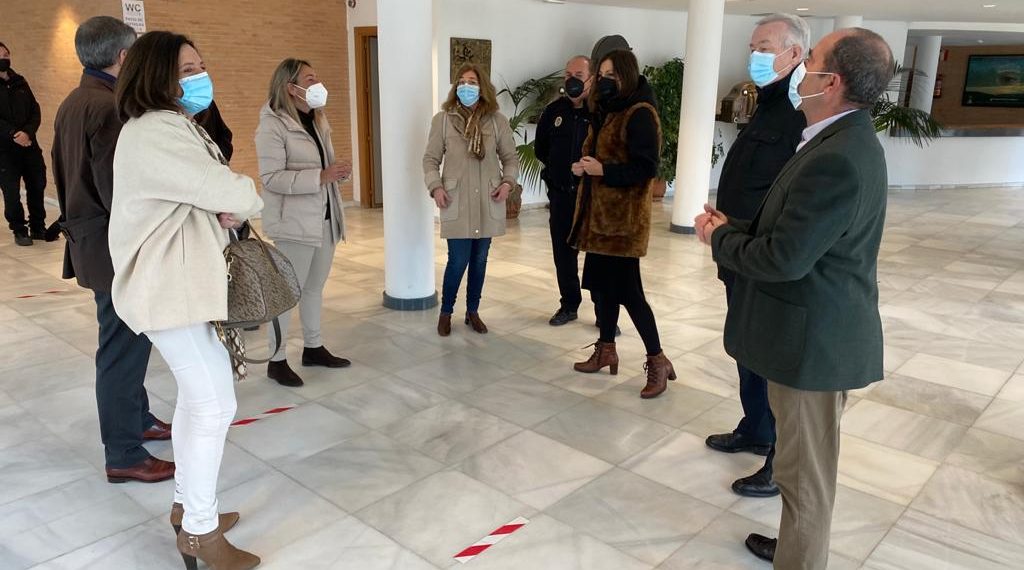 El SAS, en colaboración con el Ayuntamiento inicia mañana la vacunación masiva en Ronda contra la COVID para el tramo de población de mayor edad