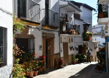 JUBRIQUE TRABAJA EN LA CREACIÓN DE UN BANCO DE VIVIENDAS DISPONIBLES