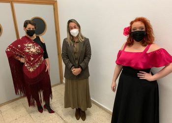 El teatro municipal ‘Vicente Espinel’ retoma la actividad cultural con un concierto de copla en homenaje a las personas mayores