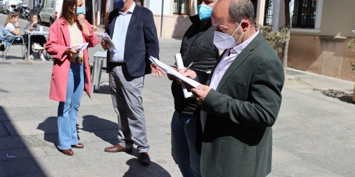 La delegación de Comercio anuncia el fallo del jurado del concurso de escaparates de Semana Santa