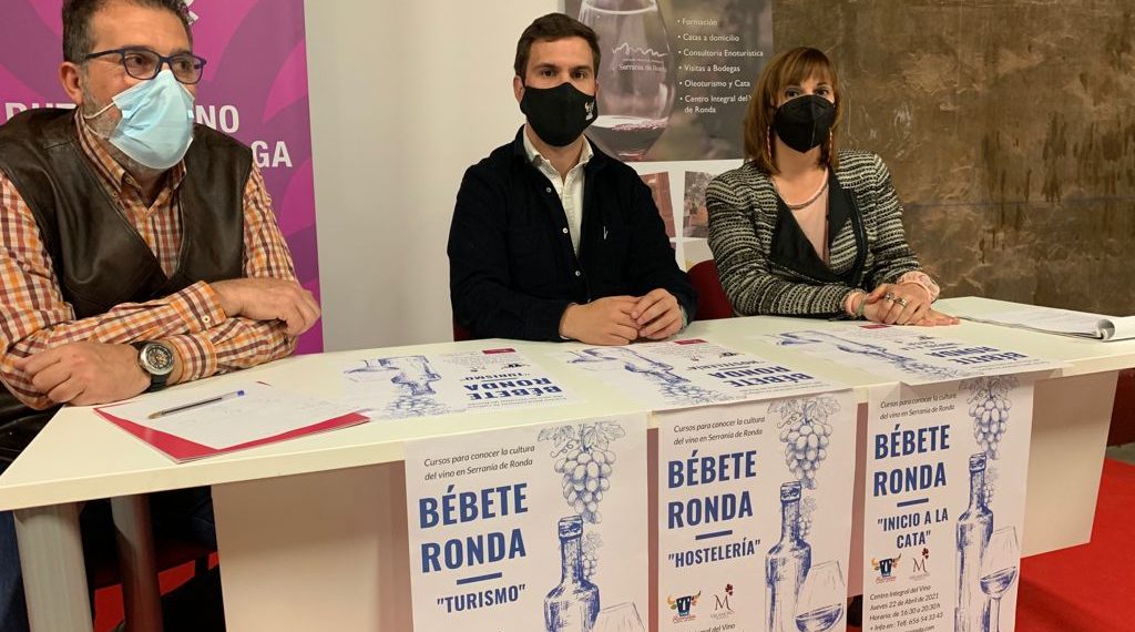 Turismo de Ronda y la empresa ‘Milamores’ organizan cursos de formación en el sector del vino bajo el nombre de ‘Bébete Ronda’