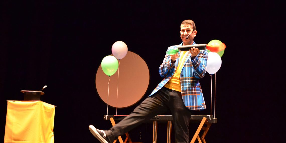 Fran ‘Qué’ pone en escena ‘El mago que susurraba a las lechugas’