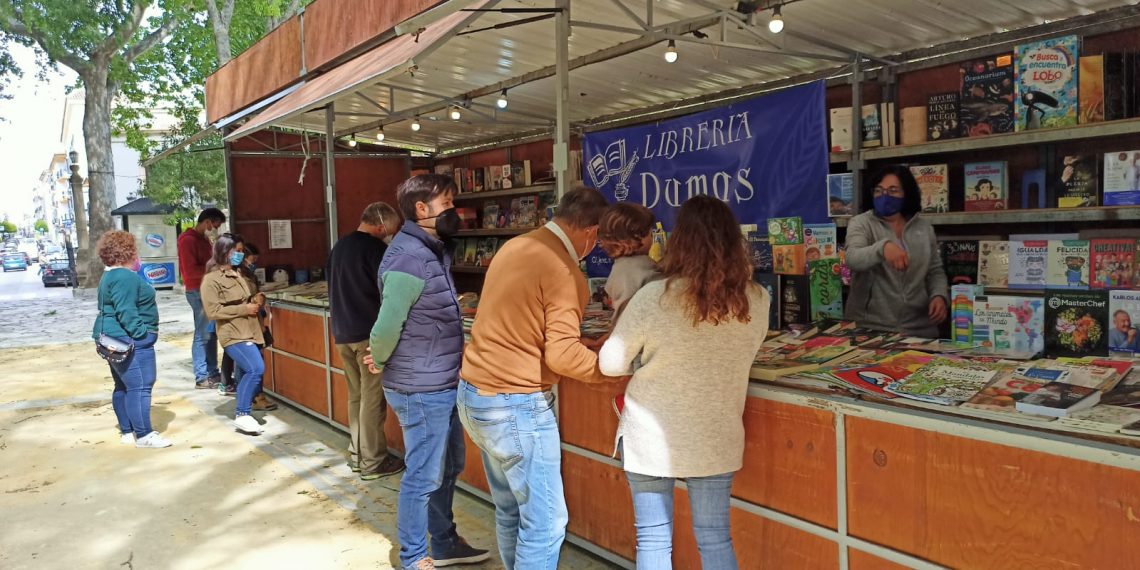 Inaugurada la Feria del Libro de Ronda en la Alameda del Tajo