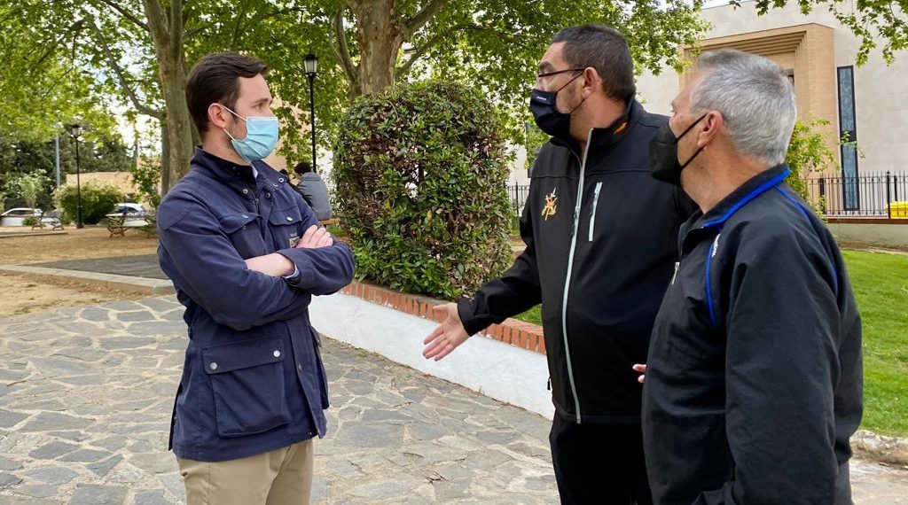 El delegado de Participación Ciudadana visita el barrio de San Rafael para conocer el resultado de las actuaciones realizadas en la zona