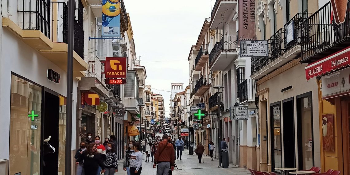 Abril deja una bajada del paro de 51 personas en Ronda