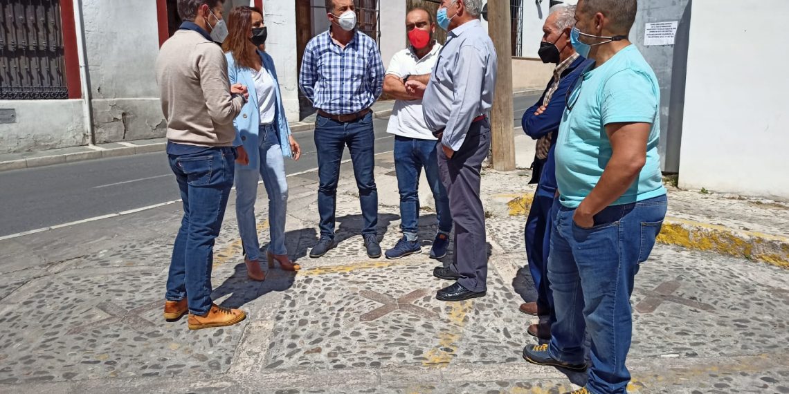 El Ayuntamiento inicia las obras de ensanche de parte de la calle Armiñan que afectará la próxima semana al tráfico rodado por la zona