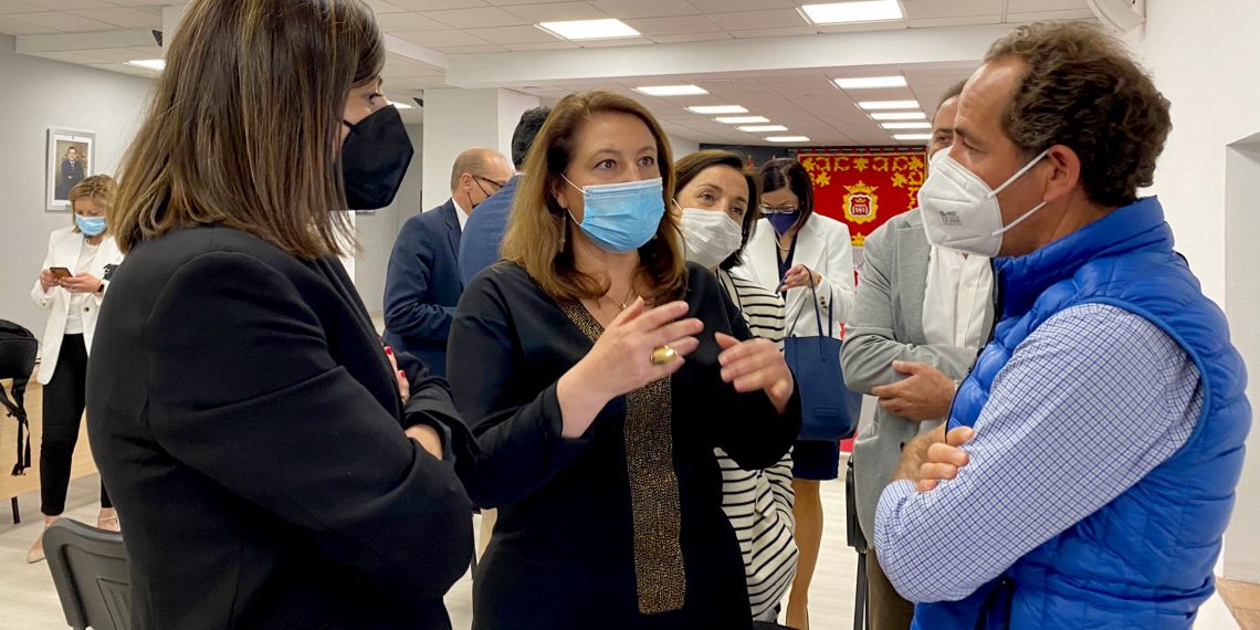 La consejera de Agricultura asegura que las ayudas para el toro bravo se están activando “de forma urgente y diligente”