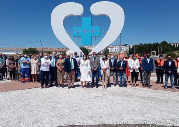 Ronda homenajea a los profesionales sanitarios y su labor en la pandemia con un monumento situado en una de las entradas a la ciudad