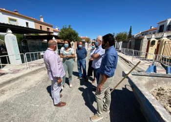 Comienzan las obras de sustitución de la red de abastecimiento de agua en la barriada de La Planilla