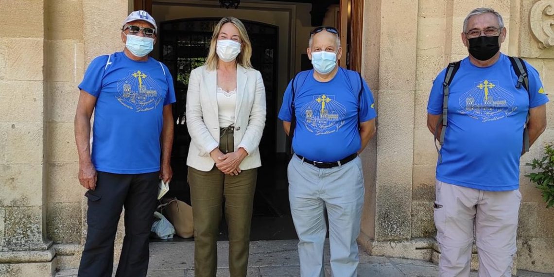 La asociación de la vía serrana del camino de Santiago define el trazado y la señalización del recorrido por el casco urbano de Ronda