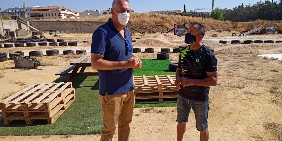 El club ciclista rondeño ‘Harman Bike’ habilita unos terrenos cedidos por el Ayuntamiento para crear una escuela de ciclismo para jóvenes