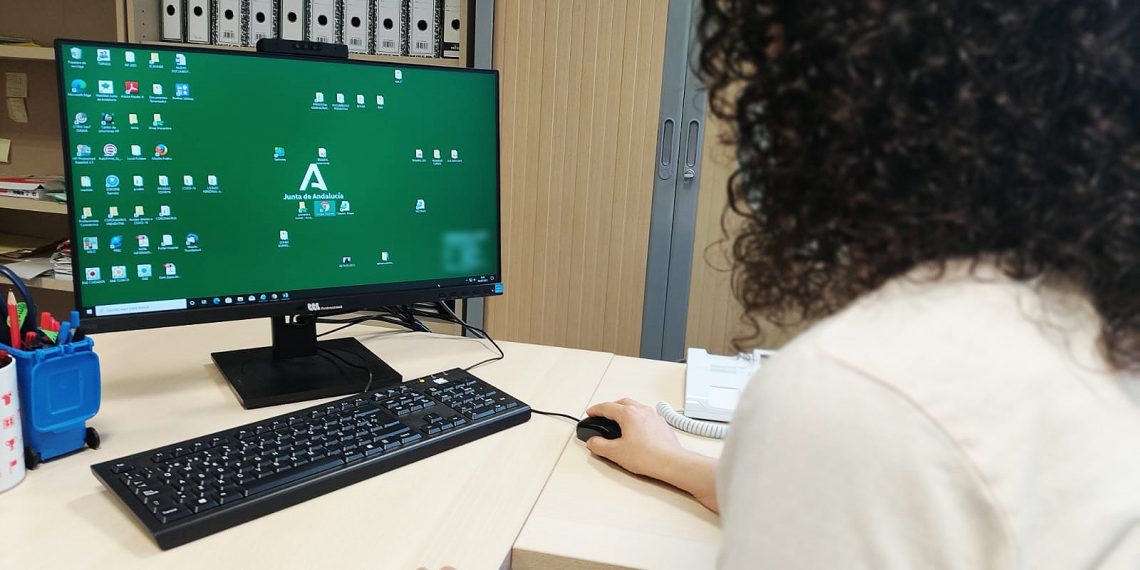 El Área Sanitaria Serranía de Málaga refuerza el equipamiento informático en Atención Primaria y Salud Pública