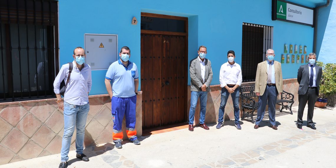 Entran en funcionamiento el nuevo consultorio de Júzcar y la zona rehabilitada del Centro de Salud de Algatocín