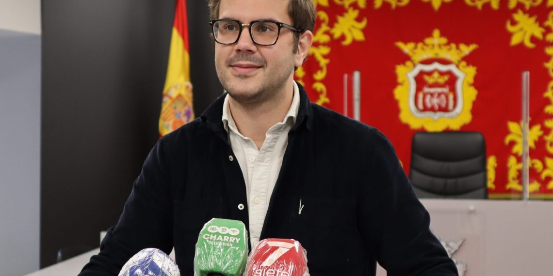 El Ayuntamiento anuncia la convocatoria de un concurso oposición para cubrir una plaza de informático