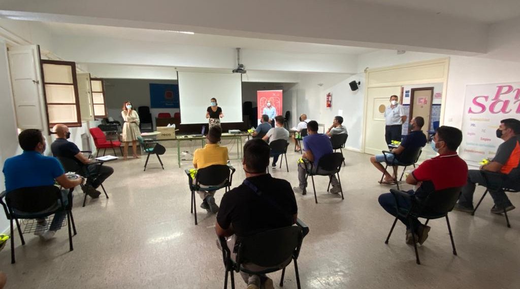 El Ayuntamiento pone en marcha un nuevo plan de empleo que dará trabajo durante cuatro meses a 15 trabajadores