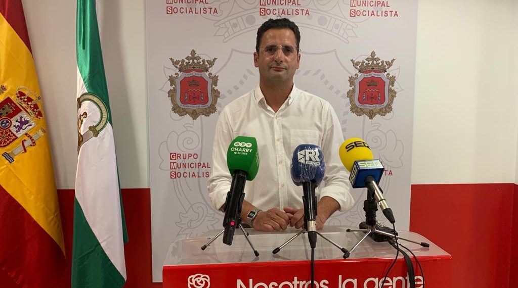 El PSOE pide que el Ayuntamiento instale desfribiladores en la ciudad