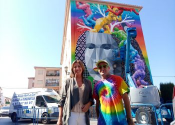 Okuda finaliza su tercer mural en Ronda inspirado en la Gioconda e incrementa la nueva ruta de arte urbano de la ciudad que seguirá creciendo