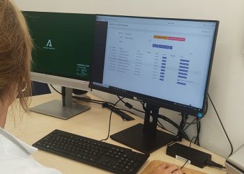 Los usuarios del Área Sanitaria Serranía de Málaga ya reciben la información de sus citas por mensajes SMS