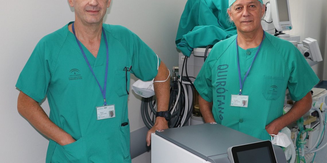 El Área Sanitaria Serranía de Málaga incorpora la ureteroscopia flexible y la litotricia endoscópica mediante láser