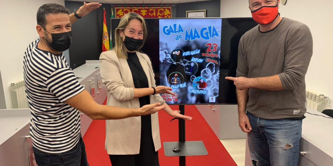 La delegación de Cultura presenta la gala que reunirá este sábado 23 a los magos Luigi Ludus, Fran Qué, Anuel y Áreson