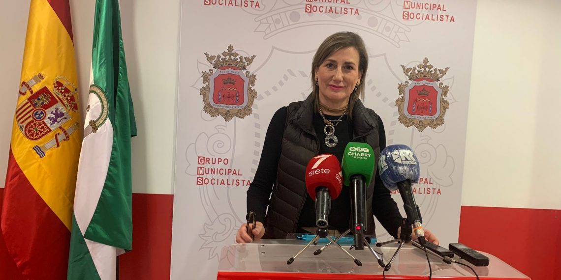 El PSOE de Ronda demanda una rebaja en la tasa por toldos en los comercios