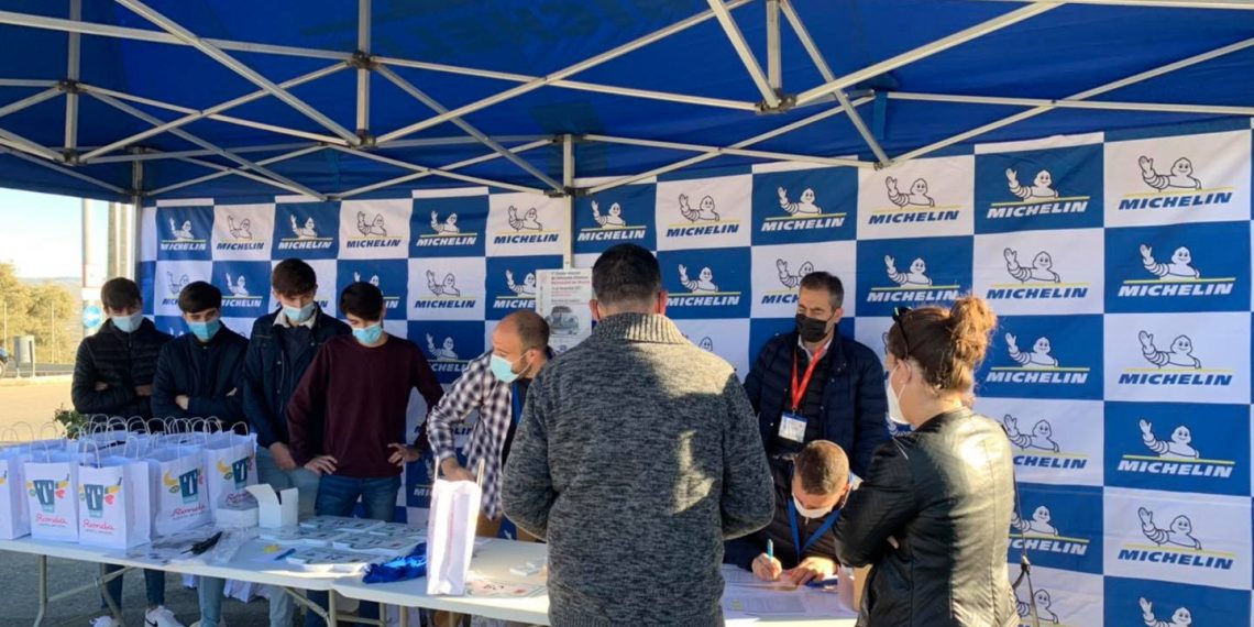 » I CONCENTRACIÓN BENÉFICA DE COCHES CLÁSICOS» ORGANIZADA POR LA HERMANDAD DEL HUERTO DE RONDA.