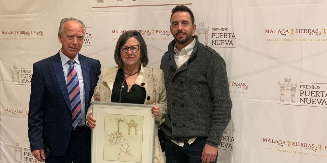 La Casa del Jamón de la familia Corbacho recibe el ‘Premio Puerta Nueva 2021’