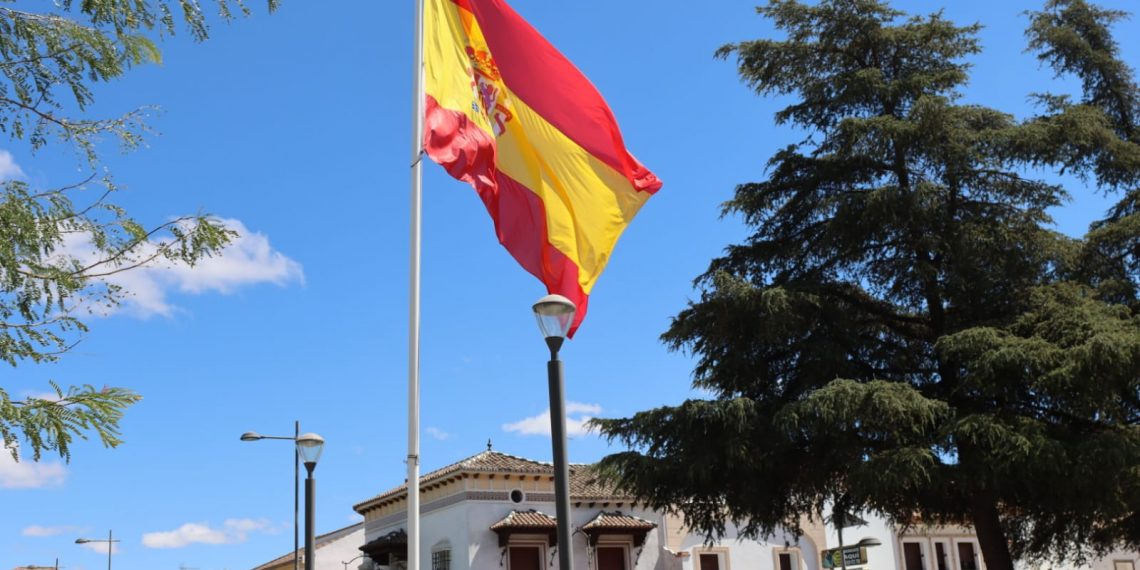 La delegación de Educación organiza un acto con motivo del Día de la Constitución con más de 200 alumnos de Primaria y los Cuerpos de Seguridad