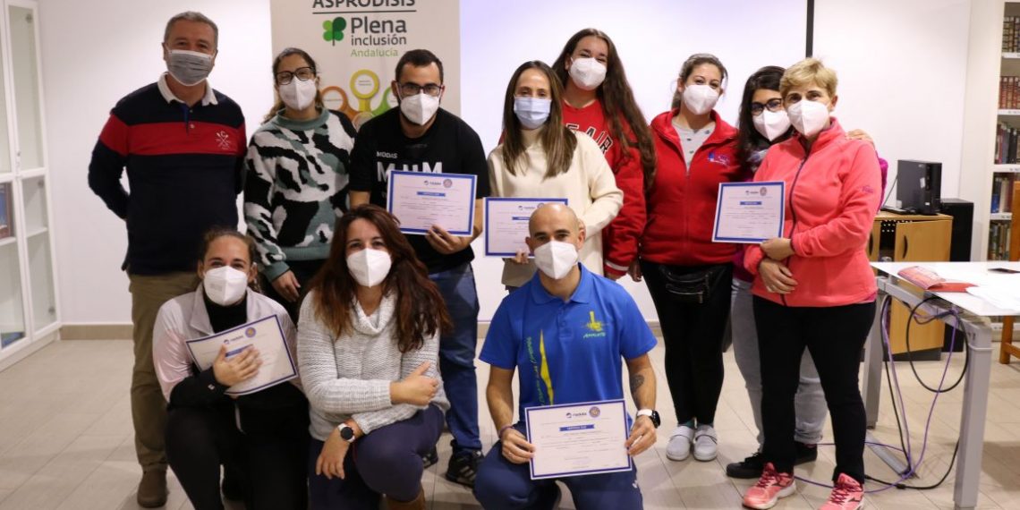 Fundación Asprodisis continúa con la formación en soporte vital básico y uso del desfibrilador