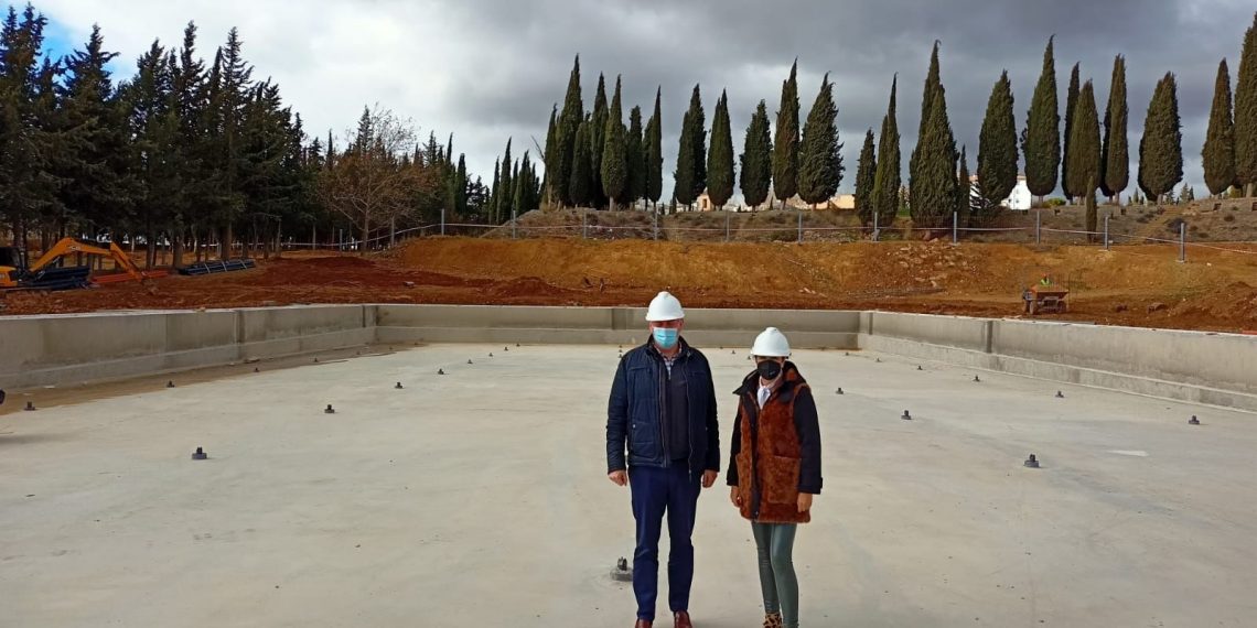 Las obras de la nueva piscina municipal de Ronda alcanzan el 60% de su ejecución y las instalaciones abrirán sus puertas para este verano