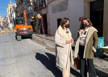 El Ayuntamiento mejora el acerado desde calle Nueva a calle Ríos Rosas con una inversión de 65.000 euros