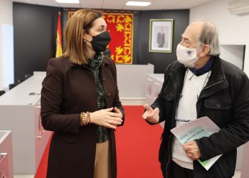 Asuntos Sociales y Cruz Roja anuncian el primer reparto de alimentos y la primera campaña de donación de sangre del año