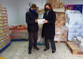 Asuntos Sociales y Cruz Roja organizan el primer reparto de alimentos del año que servirá para analizar la situación socioeconómica de la ciudad