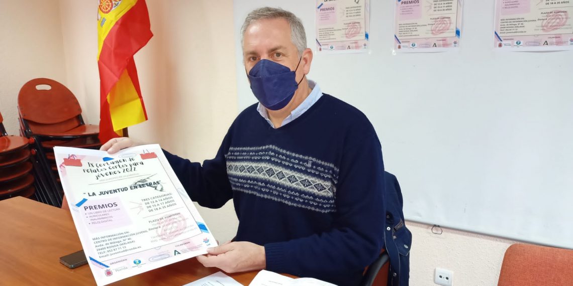 La delegación de Juventud presenta la IX edición de su Certamen de Relatos Cortos bajo el lema ‘La Juventud en letras’