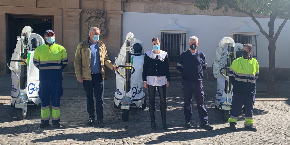 Ronda moderniza su servicio de limpieza con la adquisición de tres aspiradoras eléctricas autopropulsadas