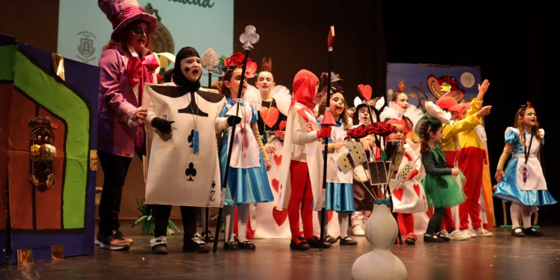 Gran ambiente en Ronda durante el primer fin de semana de Carnaval
