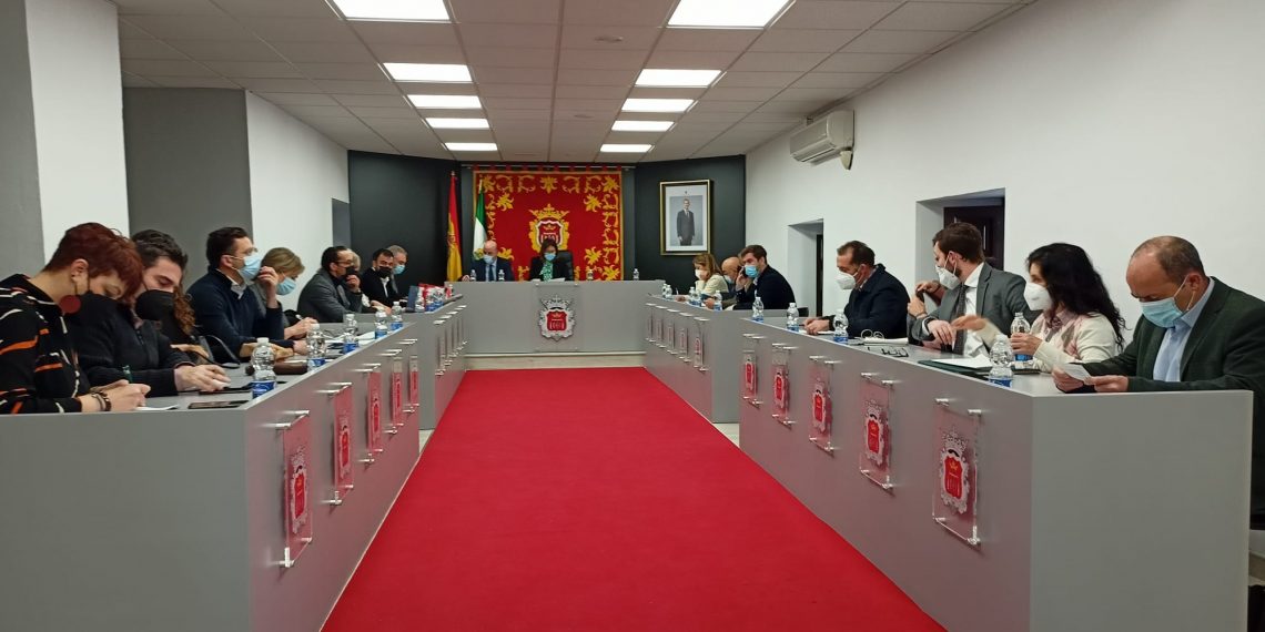 El Ayuntamiento de Ronda solicitará al Gobierno central y a la Junta que no permita parques solares sin su aprobación