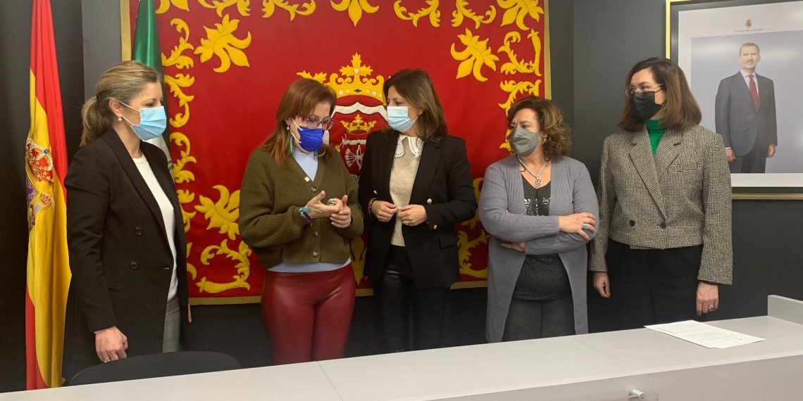 El Ayuntamiento cede gratuitamente un local en calle Jerez para AYUCA