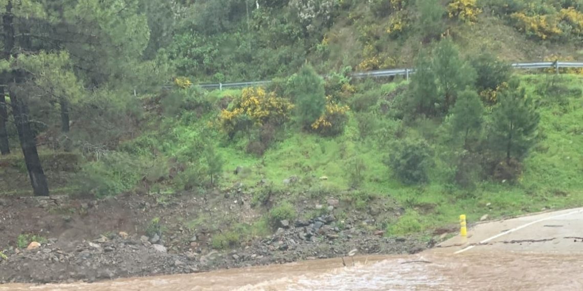 La Diputación trabaja ya en el arreglo de desprendimientos en las carreteras provinciales